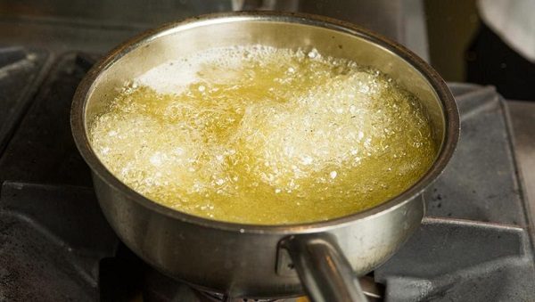 Wife Poured Hot Oil On Husband’s Private Parts For Having An Extra-Marital Affair 3 Wife Poured Hot Oil On Husband’s Private Parts For Having An Extra-Marital Affair - RVCJ Media
