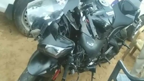 Biker Dies After Crashing Rs 22 Lakh Worth Kawasaki Ninja Another High Biker Dies After Crashing Rs 22 Lakh Worth Kawasaki Ninja Another High