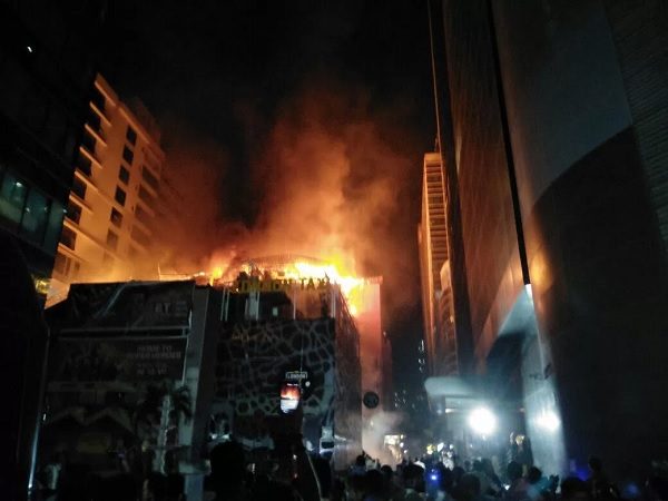 Reporter Asked Hema Malini To Comment On Kamala Mill Fire. Her Reply Made Twitter Angry 2 Reporter Asked Hema Malini To Comment On Kamala Mill Fire. Her Reply Made Twitter Angry - RVCJ Media