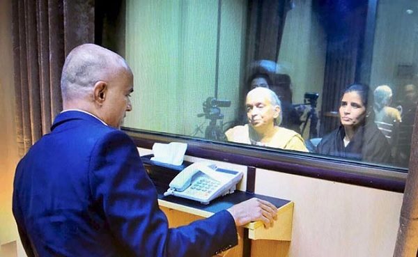 Pak Journo Called Kulbhushan Jadhav ‘Terrorist’ On Twitter. Indians Taught Her A Perfect Lesson 3 Pak Journo Called Kulbhushan Jadhav ‘Terrorist’ On Twitter. Indians Taught Her A Perfect Lesson - RVCJ Media