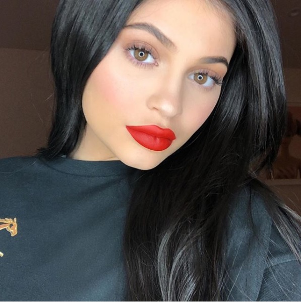 Diljit’s Love For Kylie Jenner Is True &Amp; His Comment On Her Christmas Post Proves This 3 Diljit’s Love For Kylie Jenner Is True & His Comment On Her Christmas Post Proves This - RVCJ Media