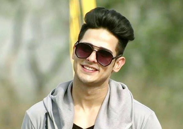 Fan From Nepal Proposed Priyank Sharma. You Can't Miss To See How He Reacted. RVCJ Media