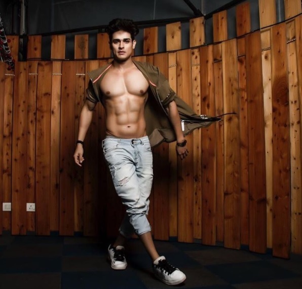 From Geek To Handsome Hunk, Priyank Sharma’s Awesome Transformation Is Hard To Believe 2 From Geek To Handsome Hunk, Priyank Sharma’s Awesome Transformation Is Hard To Believe - RVCJ Media