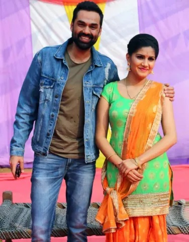 After Bigg Boss, Sapna Choudhary Is All Set To Sizzle On Screen With This Bollywood Actor 7 After Bigg Boss, Sapna Choudhary Is All Set To Sizzle On Screen With This Bollywood Actor - RVCJ Media