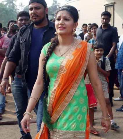 After Bigg Boss, Sapna Choudhary Is All Set To Sizzle On Screen With This Bollywood Actor 3 After Bigg Boss, Sapna Choudhary Is All Set To Sizzle On Screen With This Bollywood Actor - RVCJ Media