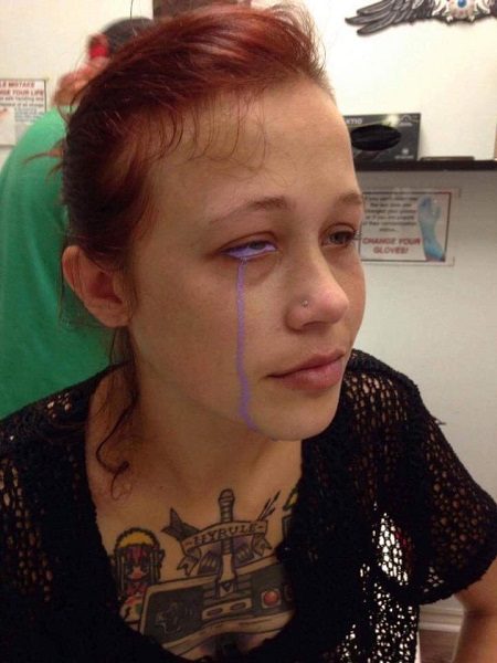 Woman Got Totally Blind From One Eye After Getting An Eye Tattoo. Her Story Will Make You Cry 5 Woman Got Totally Blind From One Eye After Getting An Eye Tattoo. Her Story Will Make You Cry - RVCJ Media