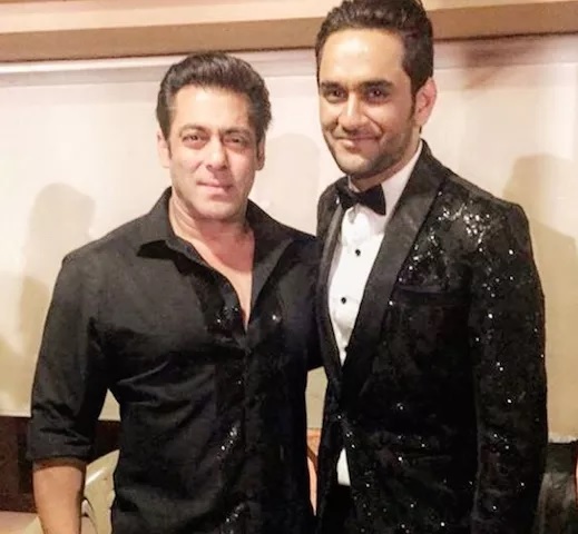 After Bigg Boss 11 Finale, Host Salman Partied With Contestants Whole Night. See Pics RVCJ Media