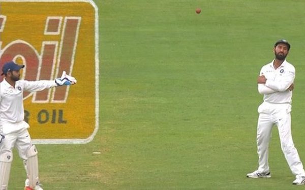 Parthiv Patel Missed A Catch &Amp; Blamed Pujara. Twitter Trolled Him In The Most Epic Way 2 Parthiv Patel Missed A Catch & Blamed Pujara. Twitter Trolled Him In The Most Epic Way - RVCJ Media
