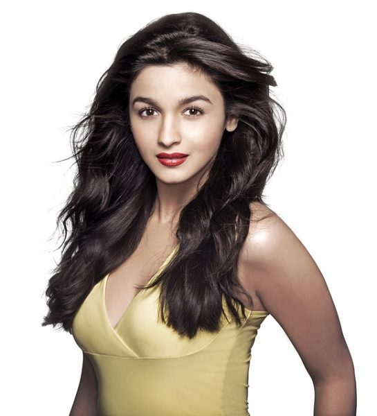 Karan Johar Bodyshamed Alia &Amp; Asked Her To Lose Weight, Wants To Apologise 4 Karan Johar Bodyshamed Alia & Asked Her To Lose Weight, Wants To Apologise - RVCJ Media