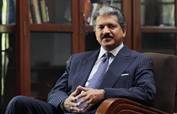Anand Mahindra Saw A Board &Quot;Zakhmi Jooton Ka Hospital&Quot;. Gave A Wonderful Offer To The Cobbler 2 Anand Mahindra saw a board "Zakhmi Jooton Ka Hospital". Gave A Wonderful Offer To The Cobbler - RVCJ Media