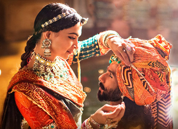 Here Is The List Of Top 10 Highest Grossing Hindi Movies Of All Times 8 Here Is The List Of Top 10 Highest Grossing Hindi Movies Of All Times - RVCJ Media
