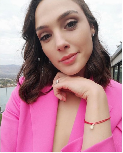 Diljit Commented On Gal Gadot’s Pic &Amp; Said Kylie Is Angry With Him For Calling Gal A Punjaban 4 Diljit Commented On Gal Gadot’s Pic & Said Kylie Is Angry With Him For Calling Gal A Punjaban - RVCJ Media