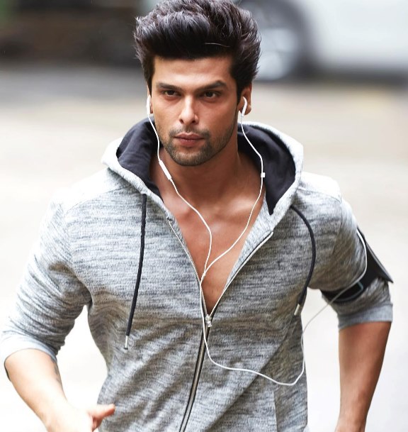 Gautam Gulati Said &Quot;Tv Is Not My Cup Of Tea&Quot;. Kushal Tandon Trolled Him In Epic Way 3 Gautam Gulati Said "TV Is Not My Cup Of Tea". Kushal Tandon Trolled Him In Epic Way - RVCJ Media