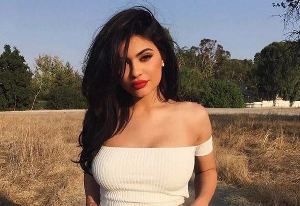 Diljit Commented On Gal Gadot’s Pic &Amp; Said Kylie Is Angry With Him For Calling Gal A Punjaban 6 Diljit Commented On Gal Gadot’s Pic & Said Kylie Is Angry With Him For Calling Gal A Punjaban - RVCJ Media