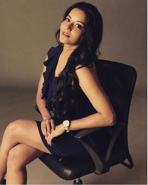 Ex Bigg Boss Contestant Monalisa Has Transformed Drastically. She Appears To Be A Fashion Icon Now 4 Ex Bigg Boss Contestant Monalisa Has Transformed Drastically. She Appears To Be A Fashion Icon Now - RVCJ Media
