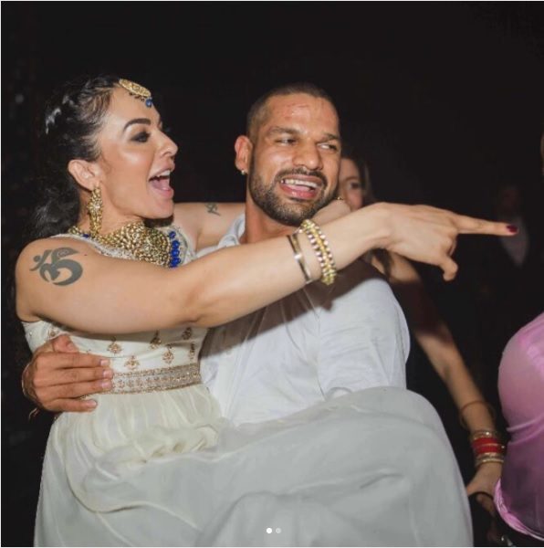 Shikhar Dhawan Lifts Wife In Arms &Amp; Shares Pic With Romantic Msg. Fans Call Them Gabbar &Amp; Basanti 2 Shikhar Dhawan Lifts Wife In Arms & Shares Pic With Romantic Msg. Fans Call Them Gabbar & Basanti - RVCJ Media