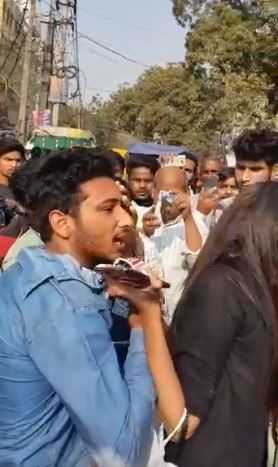 2 Young Men Chased Delhi Woman &Amp; Passed Comments. She Taught Them A Lesson For Life 3 2 Young Men Chased Delhi Woman & Passed Comments. She Taught Them A Lesson For Life - RVCJ Media