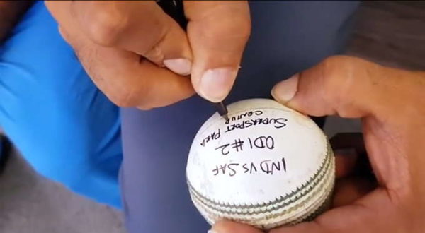This Is What Happened To The Cricket Ball That Was Used In The 2Nd Odi Between Ind And Sa 4 This Is What Happened To The Cricket Ball That Was Used In The 2nd ODI Between Ind And SA - RVCJ Media