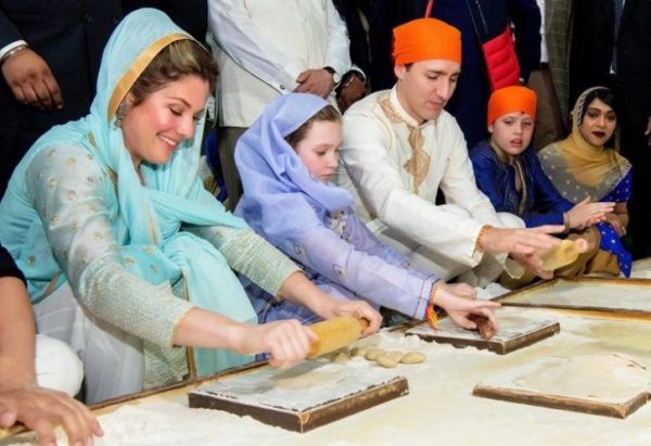 Justin Trudeau Wears Sherwani &Amp; Does Bhangra. Gets Trolled By Canadians Very Badly 2 Justin Trudeau Wears Sherwani & Does Bhangra. Gets Trolled By Canadians Very Badly - RVCJ Media