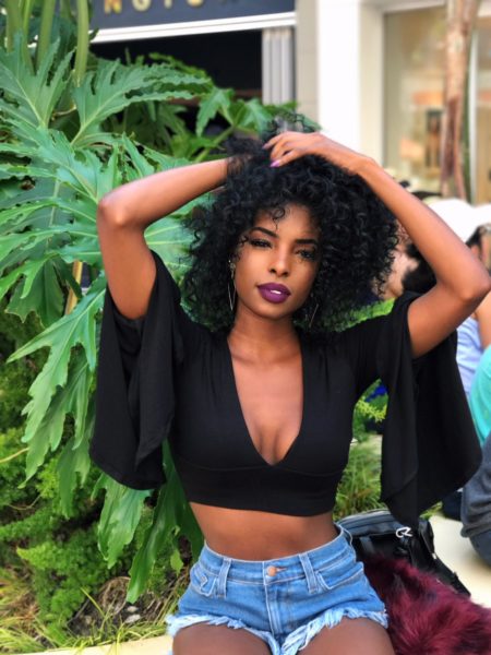 Meet Priyanka Chopra’s International Look-Alike. Twitter Is Calling Them Twins 4 Meet Priyanka Chopra’s International Look-Alike. Twitter Is Calling Them Twins - RVCJ Media