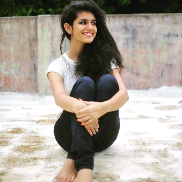 8 Pics Of The Girl Who Drove Internet Mad With Her Expressions. Know Who She Is - RVCJ Media