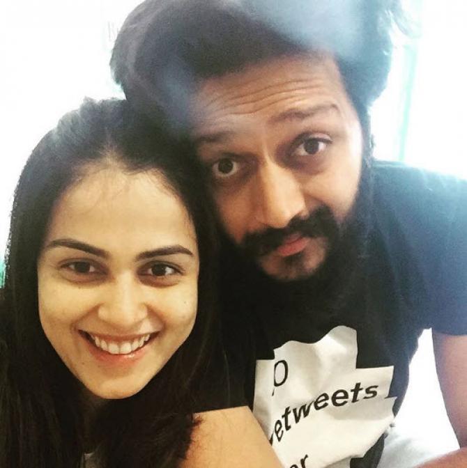 Genelia Wished Riteish A Happy Anniversary In An Ever So Cute Way, He Gave A Beautiful Reply 2 Genelia Wished Riteish A Happy Anniversary In An Ever So Cute Way, He Gave A Beautiful Reply - RVCJ Media