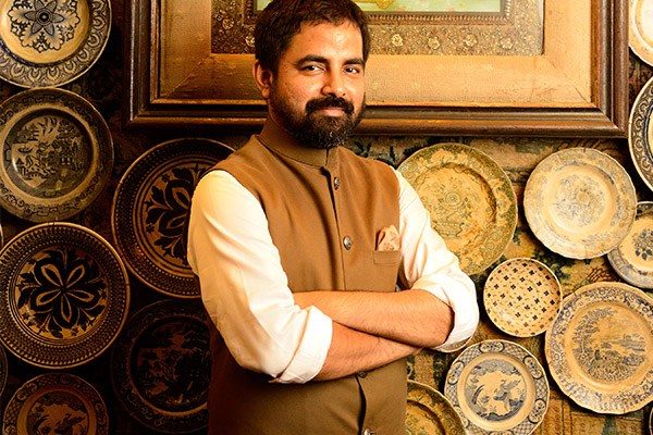 Sabyasachi Slammed Indian Women Who Can’t Wear Saree. Twitter Taught Him A Perfect Lesson RVCJ Media