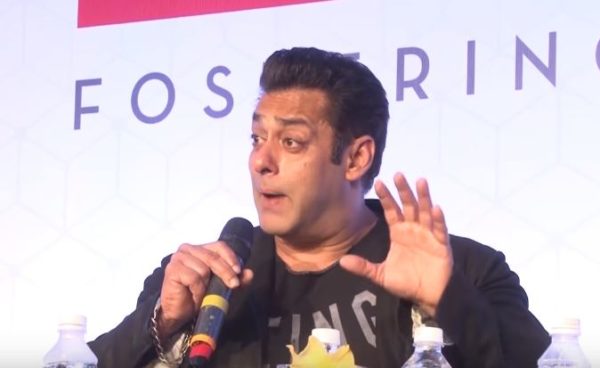 Salman Khan Avoids Talking About Tanushree And Nana Patekar Case. Twitterati Trolls Him Badly RVCJ Media