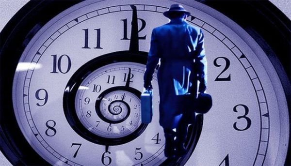 Time Traveller From 3800 Shows A Picture As The Proof Is It Real 