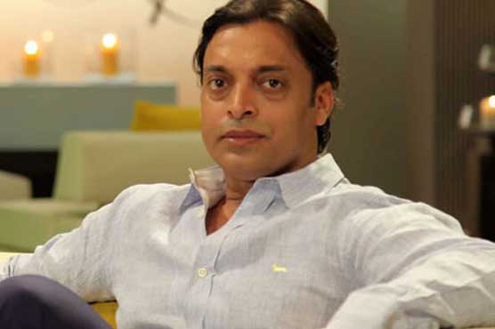 Shoaib Akhtar Badly Trolls Sarfaraz Ahmed, Says He Is Promoting SRK's Film Zero RVCJ Media