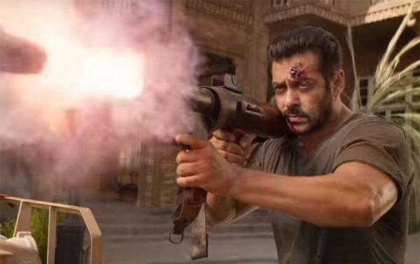 Tiger Zinda Hai Is Banned In Pakistan. What This Pak Salman Fan Did Is Smart 3 Tiger Zinda Hai Is Banned In Pakistan. What This Pak Salman Fan Did Is Smart - RVCJ Media
