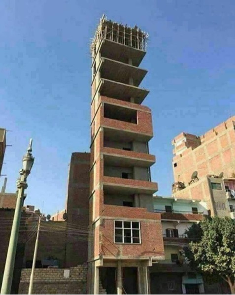 Vivek Oberoi Took A Funny Dig At Mukesh Ambani With Pic Of A House That Looks Like Antilia 4 Vivek Oberoi Took A Funny Dig At Mukesh Ambani With Pic Of A House That Looks Like Antilia - RVCJ Media