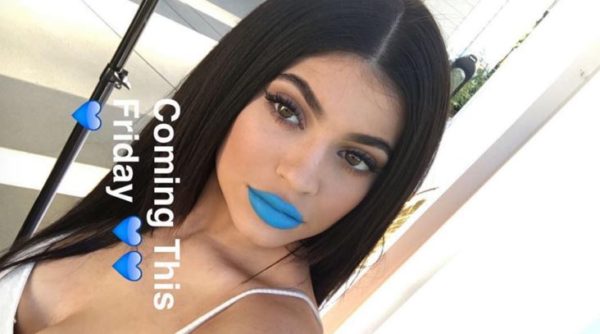 These Actresses Did Epic Lipstick Blunders. What Were They Thinking? 8 These Actresses Did Epic Lipstick Blunders. What Were They Thinking? - RVCJ Media
