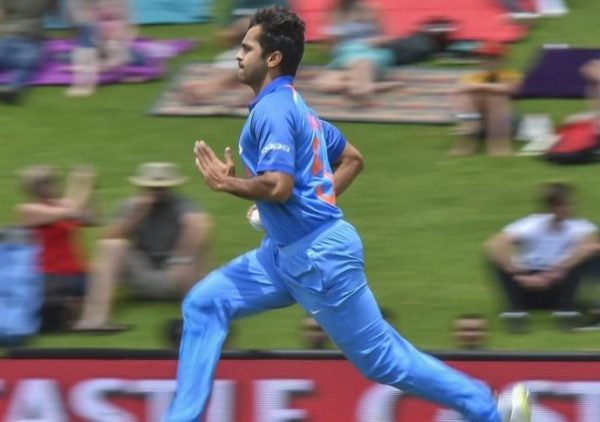 From Business Class Flight To Local Train: Indian Player Shardul Thakur Traveled Home In Train 3 From Business Class Flight To Local Train: Indian Player Shardul Thakur Traveled Home In Train - RVCJ Media