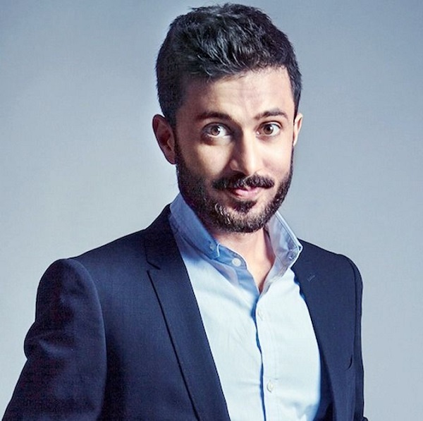 Sonam’s Boyfriend Once Worked For This Company; Now His Property’s Value Is Rs 3000 Crore 3 Sonam’s Boyfriend Once Worked For This Company; Now His Property’s Value Is Rs 3000 Crore - RVCJ Media