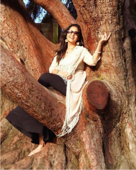 Remember Salman’s Sister In “Bandhan”? Even At The Age Of 52, She Looks So Hot &Amp; Young 7 Remember Salman’s Sister In “Bandhan”? Even At The Age Of 52, She Looks So Hot & Young - RVCJ Media