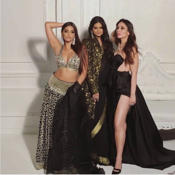 Kareena Shared Pic In Hot Black Dress. People Taught Her Dressing Lessons 2 Kareena Shared Pic In Hot Black Dress. People Taught Her Dressing Lessons - RVCJ Media