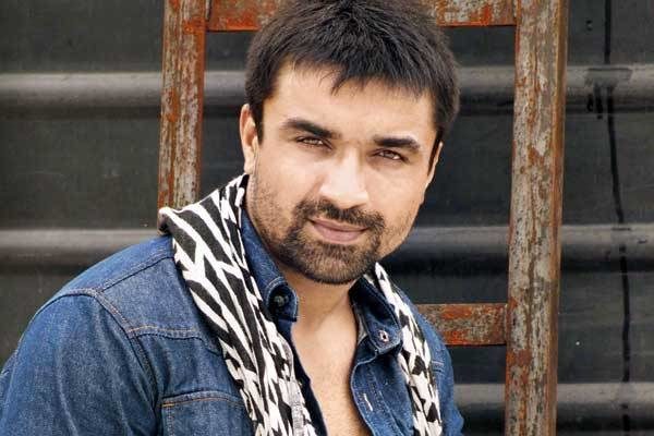Bigg Boss Fame Ajaz Khan Offers 50 Lakhs To The Person Who Will Behead The Rapists Of Asifa 3 Bigg Boss Fame Ajaz Khan Offers 50 Lakhs To The Person Who Will Behead The Rapists Of Asifa - RVCJ Media