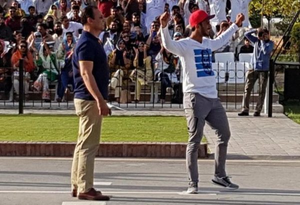 Hasan Ali Provoked Indian Army At Wagah Border. Gets Badly Trolled By Indians On Twitter 2 Hasan Ali Provoked Indian Army At Wagah Border. Gets Badly Trolled By Indians On Twitter - RVCJ Media