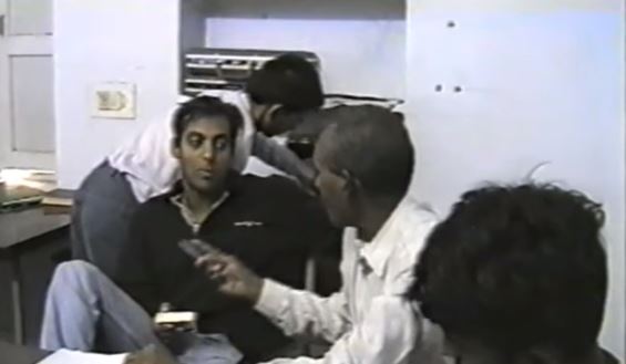 20 Yr Old Video Of Stressed Salman With Forest Department Officials Is All Over Internet Now 3 20 Yr Old Video Of Stressed Salman With Forest Department Officials Is All Over Internet Now - RVCJ Media