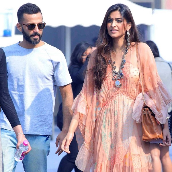 Anand Ahuja Has Made This Bedroom Rule For Sonam Kapoor. She Has To Accept It RVCJ Media