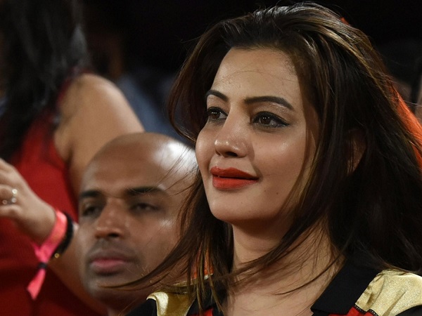 This Mystery Girl Was Seen During Delhi Vs Hyderabad Match. We Have Found Out Who She Is 2 This Mystery Girl Was Seen During Delhi Vs Hyderabad Match. We Have Found Out Who She Is - RVCJ Media
