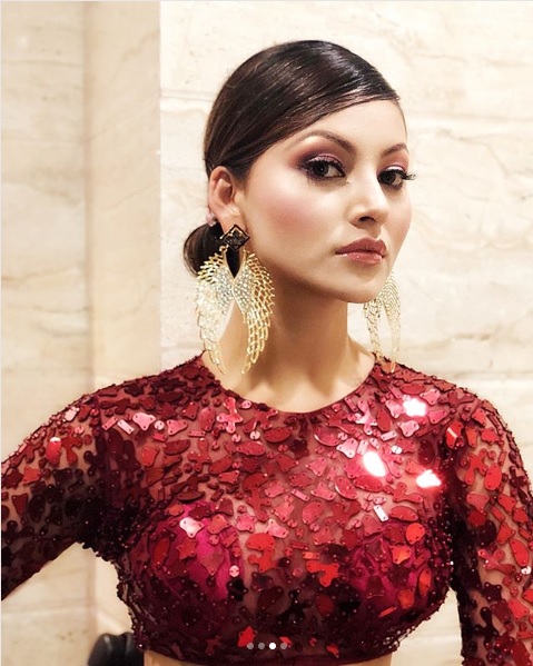 This Bollywood Actress Is Awarded ‘Youngest Most Beautiful Woman In The Universe’ 3 This Bollywood Actress Is Awarded ‘Youngest Most Beautiful Woman In The Universe’ - RVCJ Media