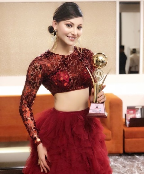 This Bollywood Actress Is Awarded ‘Youngest Most Beautiful Woman In The Universe’ 4 This Bollywood Actress Is Awarded ‘Youngest Most Beautiful Woman In The Universe’ - RVCJ Media