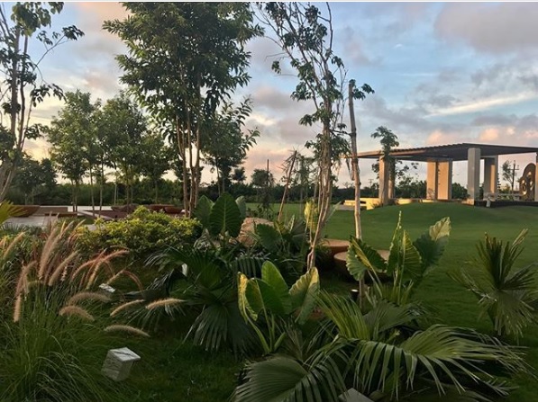 Ms Dhoni’s 7-Acre Farmhouse In Ranchi Is What Many Of Us Can Only Dream For. Pics Are Beautiful 3 MS Dhoni’s 7-Acre Farmhouse In Ranchi Is What Many Of Us Can Only Dream For. Pics Are Beautiful - RVCJ Media