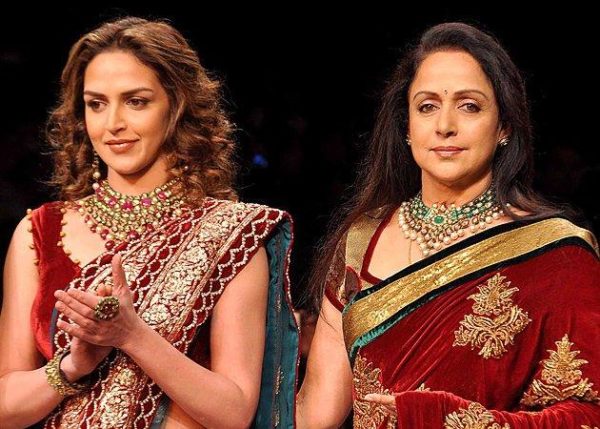 Flop Daughters Of Bollywood'S Hit Moms. Even Nepotism Couldn'T Help Them 5 Flop Daughters Of Bollywood's Hit Moms. Even Nepotism Couldn't Help Them RVCJ Media