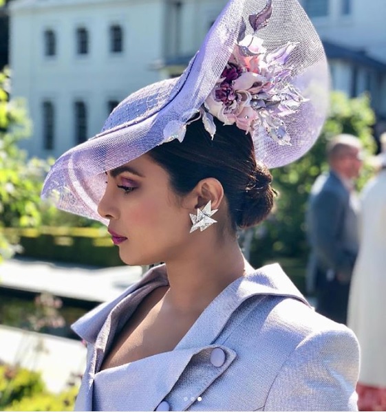 Someone Criticised Priyanka For Not Wearing Sari On Royal Wedding. Twitter Taught Her A Good Lesson 4 Someone Criticised Priyanka For Not Wearing Sari On Royal Wedding. Twitter Taught Her A Good Lesson - RVCJ Media