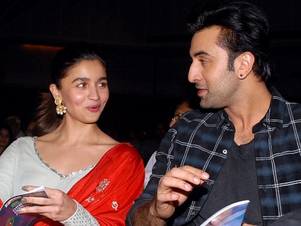 Alia Bhatt Blushed & Her Face Got Red On The Question Of Relationship With Ranbir. See Video RVCJ Media
