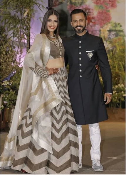 Journo Asked Sonam Why She Took Up Husband’s Surname If She Is Feminist. Here’s What Sonam Replied 3 Journo Asked Sonam Why She Took Up Husband’s Surname If She Is Feminist. Here’s What Sonam Replied - RVCJ Media