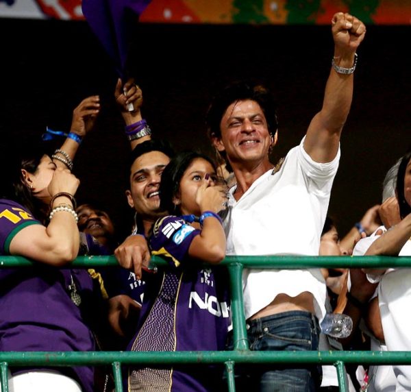 8 Kkr Players Tried To Attempt Srk'S Dialogues And Failed. He Trolled Them In A Hilarious Way 2 8 KKR Players Tried To Attempt SRK's Dialogues And Failed. He Trolled Them In A Hilarious Way - RVCJ Media